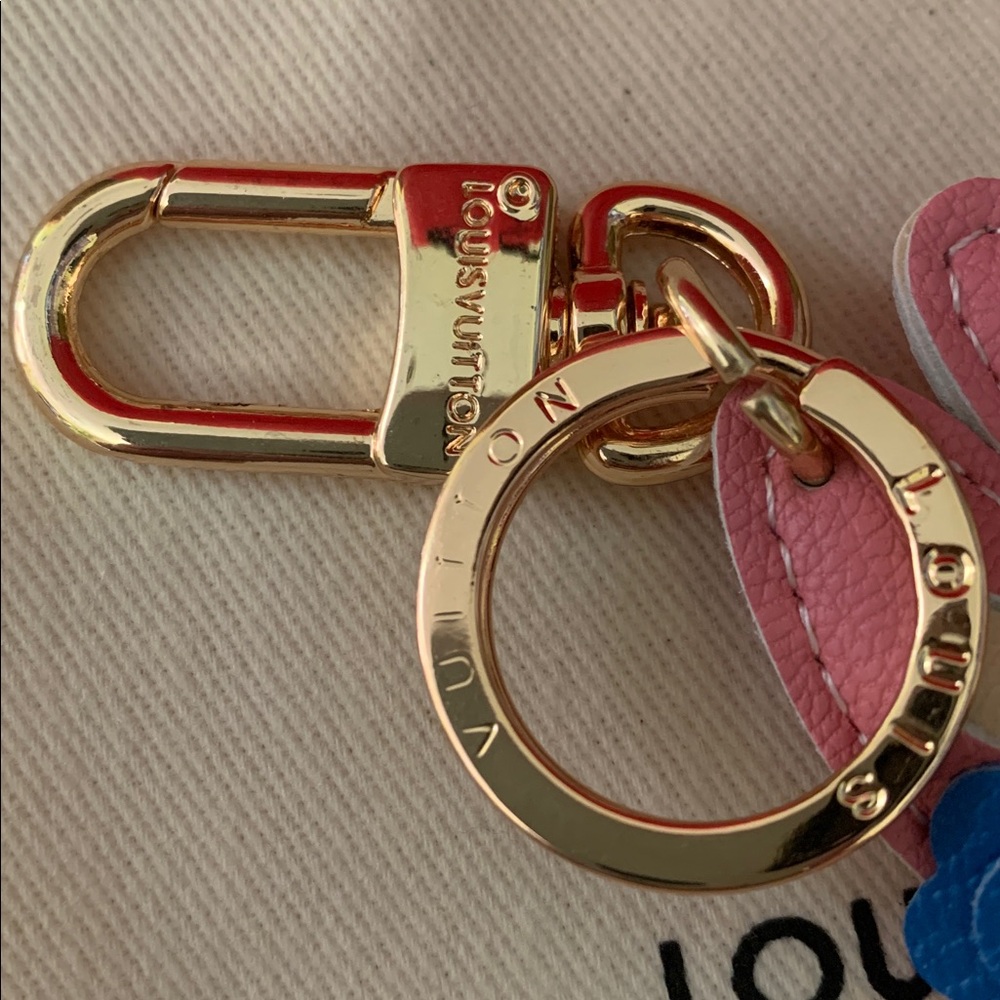 Louis Vuitton Pink Bunny Flower Leather Key Charm - Picture 5 of 5